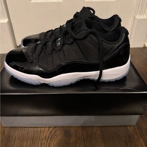 Air Jordan 11 Low Space Jam